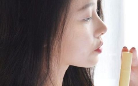 小蜜缇润唇膏(维生素e润唇膏哪个牌子好)