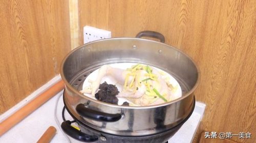 清蒸鸡的做法(清蒸鸡是用冷水还是开水蒸)插图4