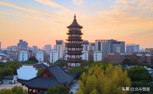 南昌古老豪宅排名前十(南昌十大豪宅区)插图16