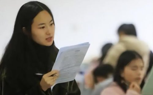 英语4级(大学过不了四级的人最后怎么样了)插图7