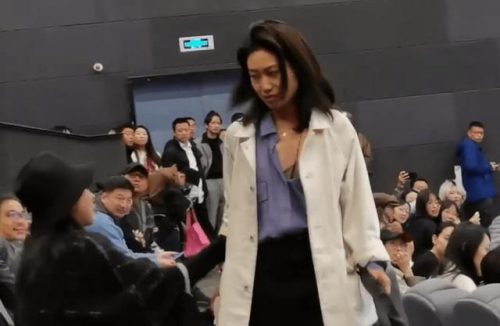 低俗喜剧 导演排名前十(《低俗喜剧》搞笑名场面国语)插图3