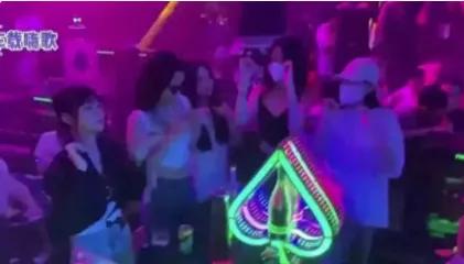 初夜注意事项(男人第一次摸女人的手紧张么)插图2