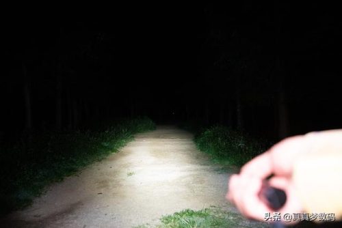 强光手电什么牌子好(三大公认最好的手电筒)插图64