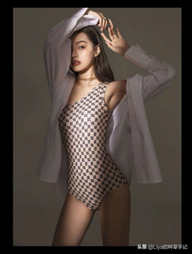 女装泳衣(比线还细的三点式泳衣叫什么)插图18