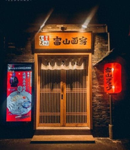 韩国黑帮叛徒排名前十(浴血黑帮第一季)插图22