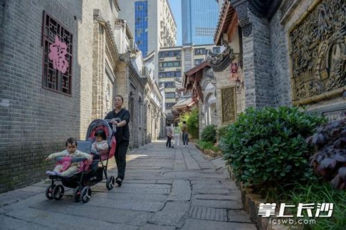 湖南夜市商城排名前十(长沙6大夜市排名)插图5