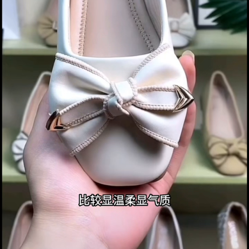 女豆豆鞋新款(豆豆鞋女士的鞋子图片)插图1