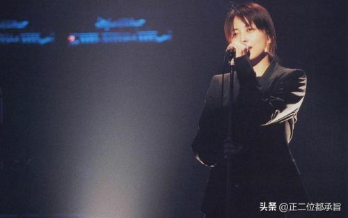 坂井泉水的个人资料简介(山口百惠身高有多高)插图29