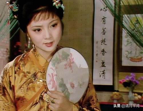 芙蓉如面柳如眉(芙蓉不及美人妆,水殿风来珠翠香)插图5