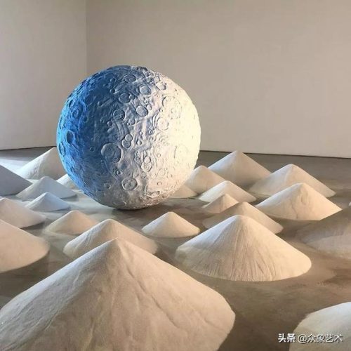 抽象雕塑(抽象艺术作品)插图3