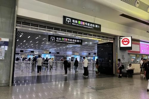 上海虹桥站(上海迪士尼到上海哪个高铁站近)插图9