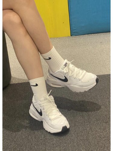 鞋子排名前十的品牌(2023运动品牌排行榜)插图1