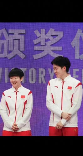 王楚钦爱上孙颖莎(孙颖莎左手戴的手链表示什么)插图
