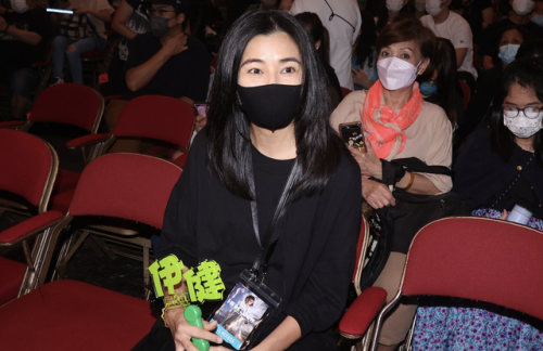 郑伊健红馆演唱会(郑伊健最经典的演唱会)插图1