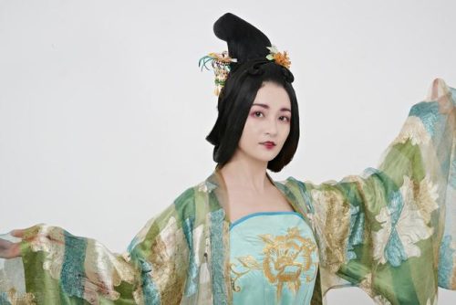 颐指气使的意思(清规戒律的意思)插图1