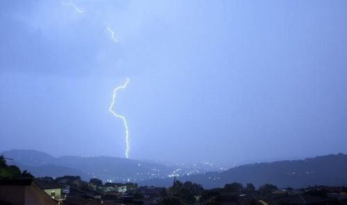 冬天打雷是什么征兆(雷打冬预兆)插图3