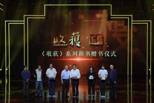 莫言又给余华拍小说封面了(余华诺贝尔文学奖)插图16