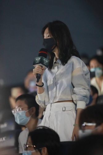 马思纯亮相《断桥》首映礼(马思纯的电影作品)插图4