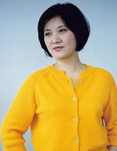 邓婕简历(邓婕一家五口近照)插图7