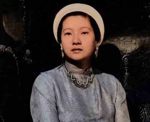 皇后金灿灿(灿烂千阳娜娜人物分析)插图12