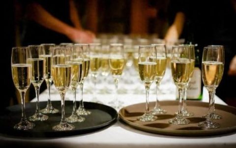 白酒企业排行榜(国内白酒销量排行榜前十名)