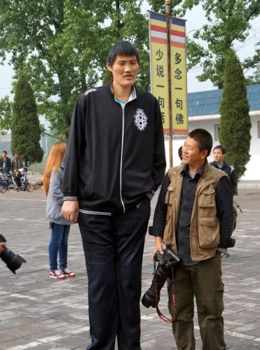 中国高人身高排行榜(中国第一高人2.81米)插图5