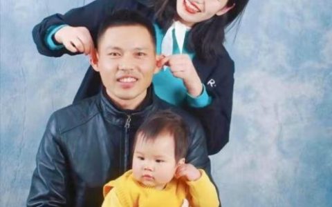网络红人小月月(网红月亮姐姐个人资料)
