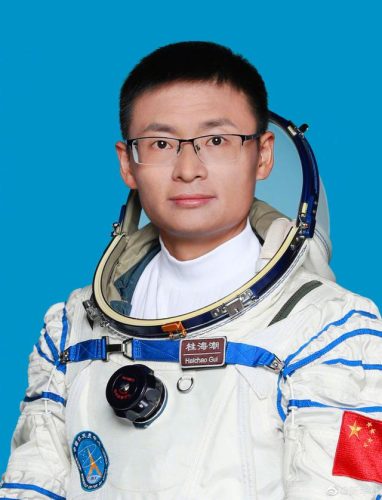 神舟六号航天员是谁(神十七航天员名单简介)插图2