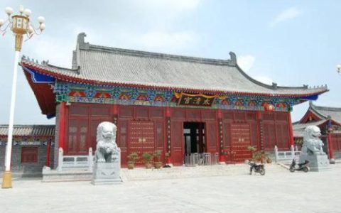 中国大庙排名前十(中国寺庙的热门程度)