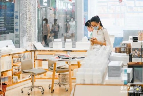 荆门休闲美甲店排名前十(国内最知名美甲店)插图6