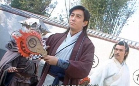 武侠中十大兵器排行榜(武侠游戏中的兵器)