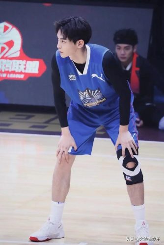 男星身高排行榜(身高190以上男明星)插图21