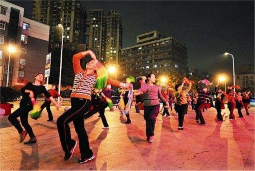 寂寞我就跳(整了个寂寞)插图
