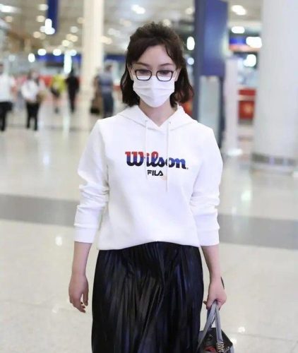 卫衣女品牌排行榜(卫衣十大名牌)插图25