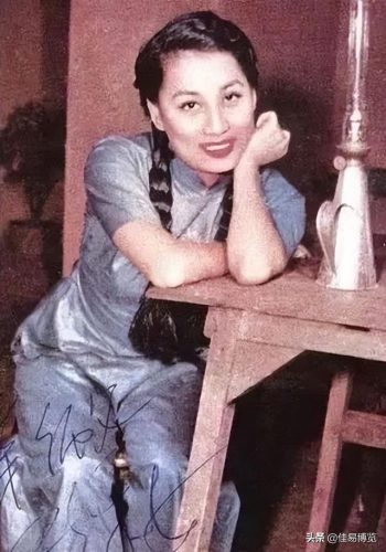红线女简介(红线女的意思)插图1