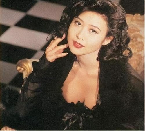 翁虹 青楼十二(翁虹饰演五姑娘)插图3