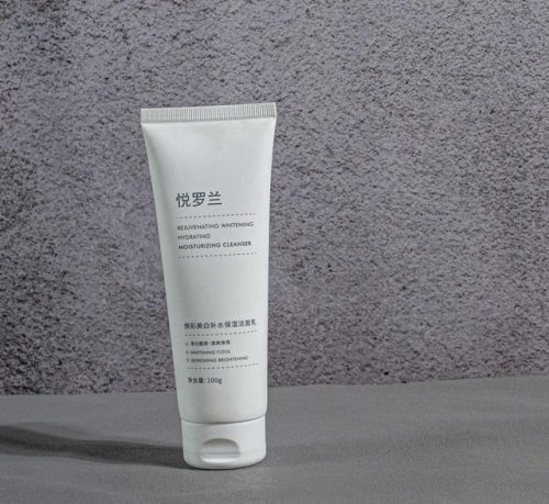 泡沫洗面奶排行榜(全球公认最好用的10大洗面奶)插图1