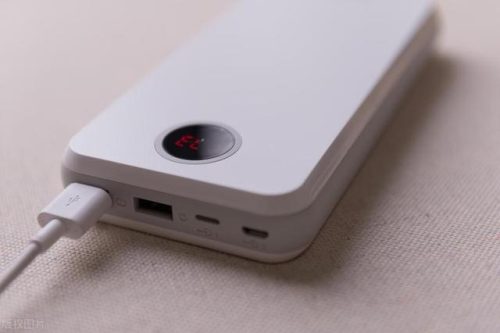 移动电源品牌排行榜(充电宝公司排名)插图1