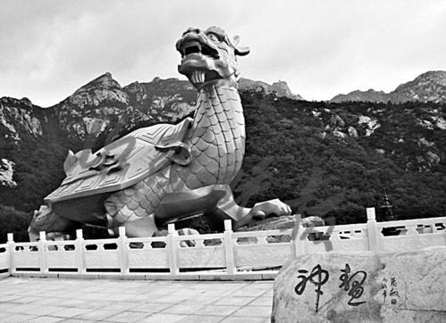 独占鳌头打一个生肖(独占鳌头摆件图片)插图