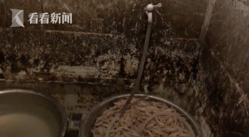 网红凤爪厕所烹煮(网红鸡爪好难吃)插图3