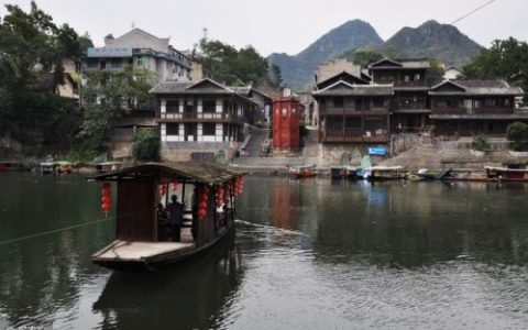 我不后悔歌词(伤感情歌大全 经典)