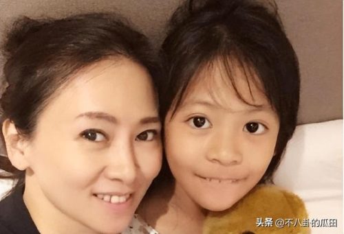 明星萌娃排行榜(最近很火的萌娃女)插图27