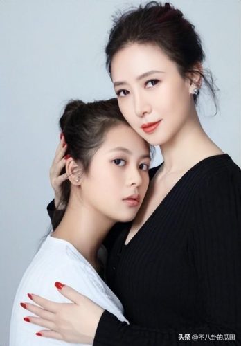 明星萌娃排行榜(最近很火的萌娃女)插图29