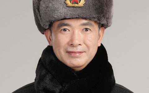 十大最搞笑的明星排行榜(中国搞笑明星排行榜前十名图片)