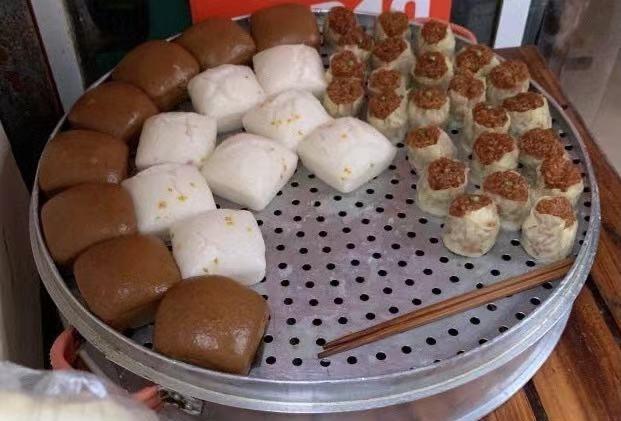 重庆最热门小吃排行榜十大(弥勒十大美食小吃排行榜)插图