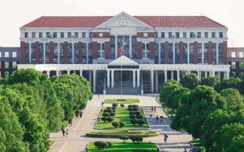 临沂前十大学排行榜(中国前十大学排行榜)