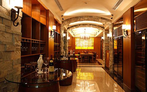 酒店十大贵菜排行榜(加盟酒店全国十大排行榜名单)