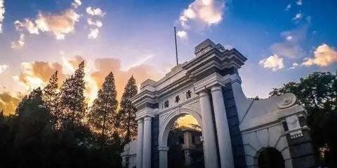中国的校门排行榜(大学校门排行榜)插图