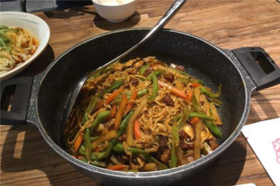 中国铁锅视频排行榜(中国铁锅品牌排行榜前十名)插图