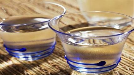中国白酒酒排行榜(中国白酒度数排行榜前十名)插图1